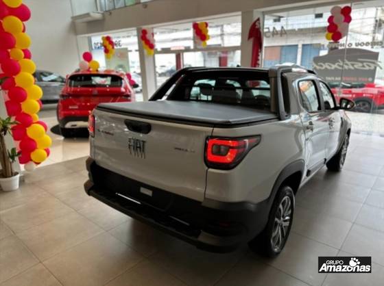 FIAT STRADA 1.3 FIREFLY FLEX VOLCANO CD CVT FIAT STRADA 1.3 FIREFLY FLEX VOLCANO CD CVT
